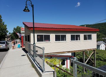 vermont/mount-ascutney-state-park/restaurant/windsor-diner