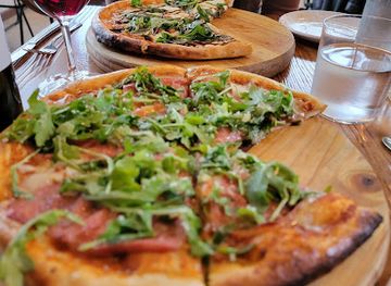 wisconsin/appleton/restaurant/ellinor-restaurant