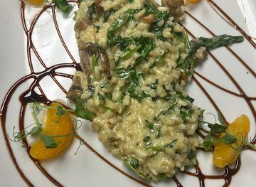 virginia/blacksburg/restaurant/the-hen-house