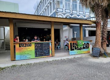 sint-maarten/dutch-quarter/restaurant/lazy-lizard-restaurant-craft-bar