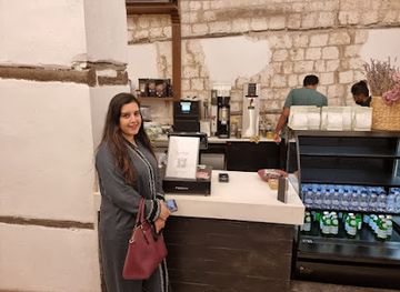 saudi-arabia/jeddah/al-balad/restaurant/cafe-in-al-balad