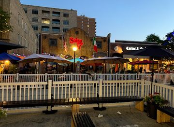 illinois/arlington-heights/restaurant/cortland-s-garage-arlington-heights