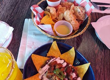 puerto-rico/dorado/restaurant/la-revolucion