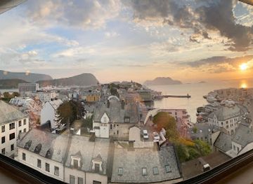 norway/alesund/restaurant/polarbjorn-9-etasje