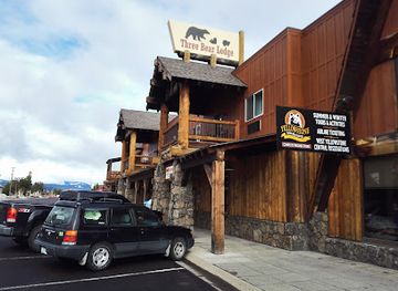 montana/the-beartooth-mountains/restaurant/three-bear-restaurant