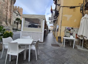 spain/avila/restaurant/restaurante-el-rincon-de-jabugo