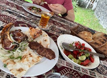 azerbaijan/sheki/restaurant/ag-qaya-restorani