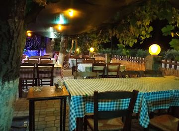 greece/east-macedonia-and-thrace/restaurant/oi-meraklides