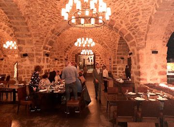 jordan/burial-mounds/restaurant/kan-zaman