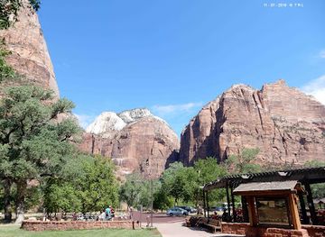 utah/zion-national-park/restaurant/castle-dome-cafe
