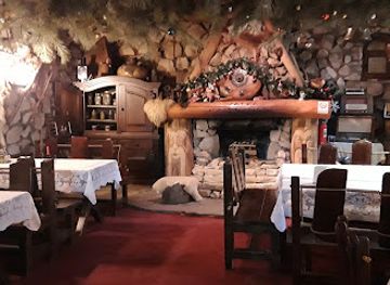 moldova/cave-monastery-in-old-orhei/restaurant/doi-haiduci