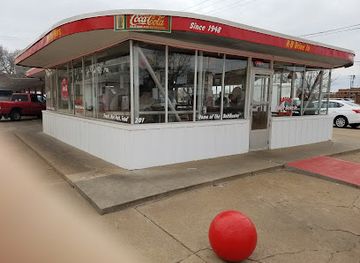kansas/hutchinson/restaurant/r-b-drive-in