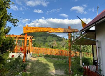 romania/rodnei-mountains/restaurant/punct-gastronomic-local-vatra-catunenilor