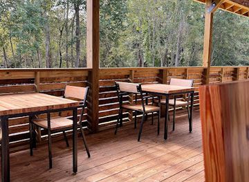 alabama/oak-mountain-state-park/restaurant/creekside-bbq