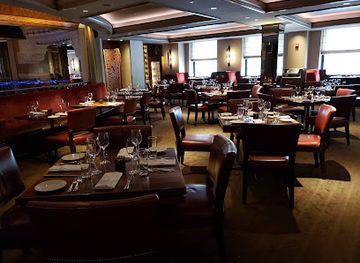 illinois/chicago/magnificent-mile/restaurant/michael-jordan-s-steak-house-chicago