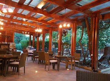 montenegro/vasojevici/restaurant/knjazeva-basta