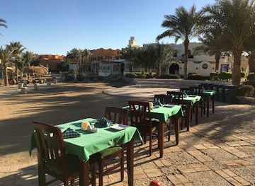 egypt/hurghada/restaurant/mat'am-la-luna-and-bitzaaria