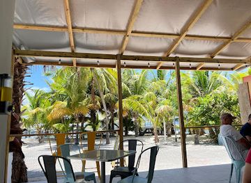 sint-maarten/point-blanche/restaurant/lazy-lizard-restaurant-craft-bar