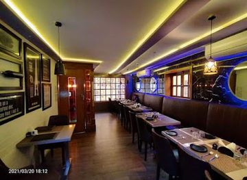 india/mumbai/restaurant/the-unique-family-restaurant