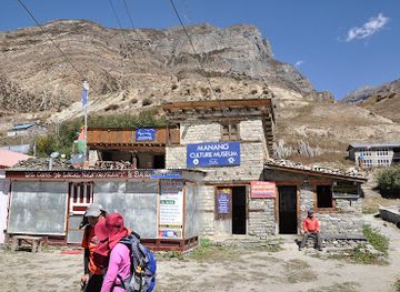 nepal/manang/restaurant/tsering-restaurant-bar