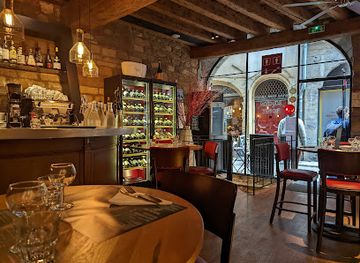 france/lyon/vieux-lyon/restaurant/bouchon-rouge