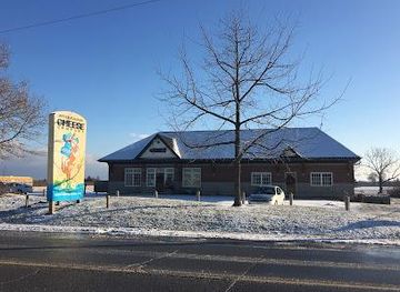canada/niagara-falls/restaurant/upper-canada-cheese-company
