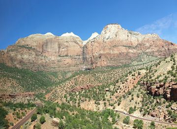 utah/cedar-breaks-national-monument/restaurant/golden-corral-buffet-grill