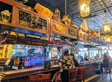 florida/tampa/ybor-city/restaurant/gaspar-s-grotto