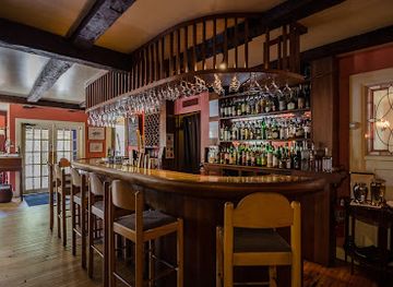 vermont/upper-valley/restaurant/carpenter-main