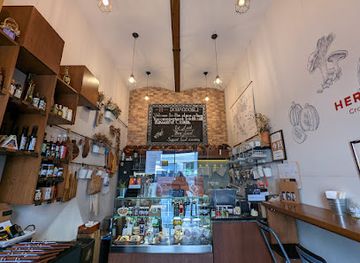 croatia/zagreb/donji-grad/restaurant/heritage-croatian-street-food-shop