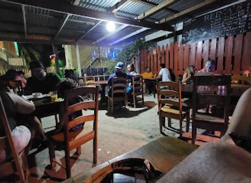belize/the-cayes/restaurant/reina-s