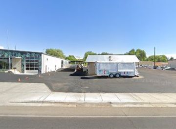 new-mexico/farmington/restaurant/george-and-john-world-famous-burgers-fries-and-more-food-trailer