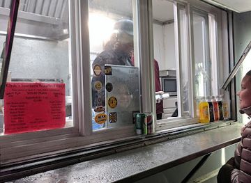 washington/renton/restaurant/clyde-s-southern-wood-fired-barbeque