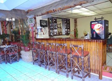 ecuador/otavalo/restaurant/restaurante-daniel-s