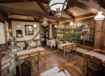 czechia/prague/restaurant/bila-krava-steaky-a-francouzska-venkovska-kuchyne