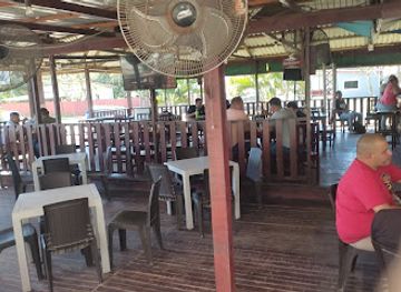 honduras/puerto-cortes/restaurant/entre-brasa-y-grasa