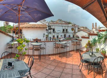 mexico/taxco/restaurant/la-hamburguesa