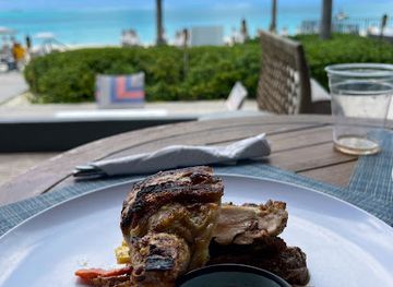 the-bahamas/bimini/restaurant/beach-360