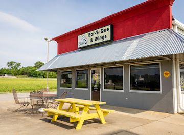 alabama/decatur/restaurant/smokey-c-s-bar-b-que-wings