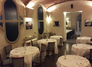 italy/piedmont/restaurant/al-garamond