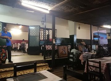 cameroon/yaounde/restaurant/les-feuilles-vertes