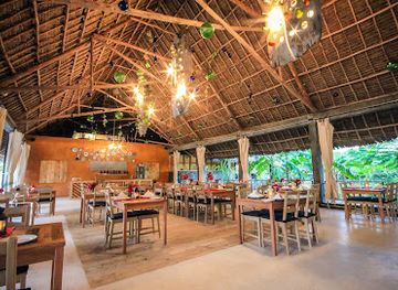 tanzania/coastal-zone/restaurant/fun-beach-restaurant