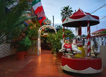guyana/demerara-mahaica/restaurant/playland