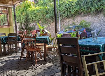 guatemala/panajachel/restaurant/restaurante-el-cisne