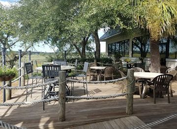 south-carolina/beaufort/restaurant/gilligan-s-seafood-restaurant-beaufort