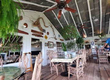 florida/st-augustine-beach/restaurant/salt-water-cowboys