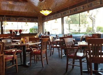 north-carolina/great-smoky-mountains/restaurant/calhoun-s-in-gatlinburg