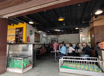 india/ahmedabad/restaurant/lucky-restaurant