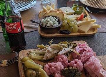 armenia/vayots-dzor/restaurant/domik-tsaghkadzor