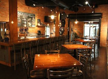 michigan/petoskey/restaurant/petoskey-brewing-company